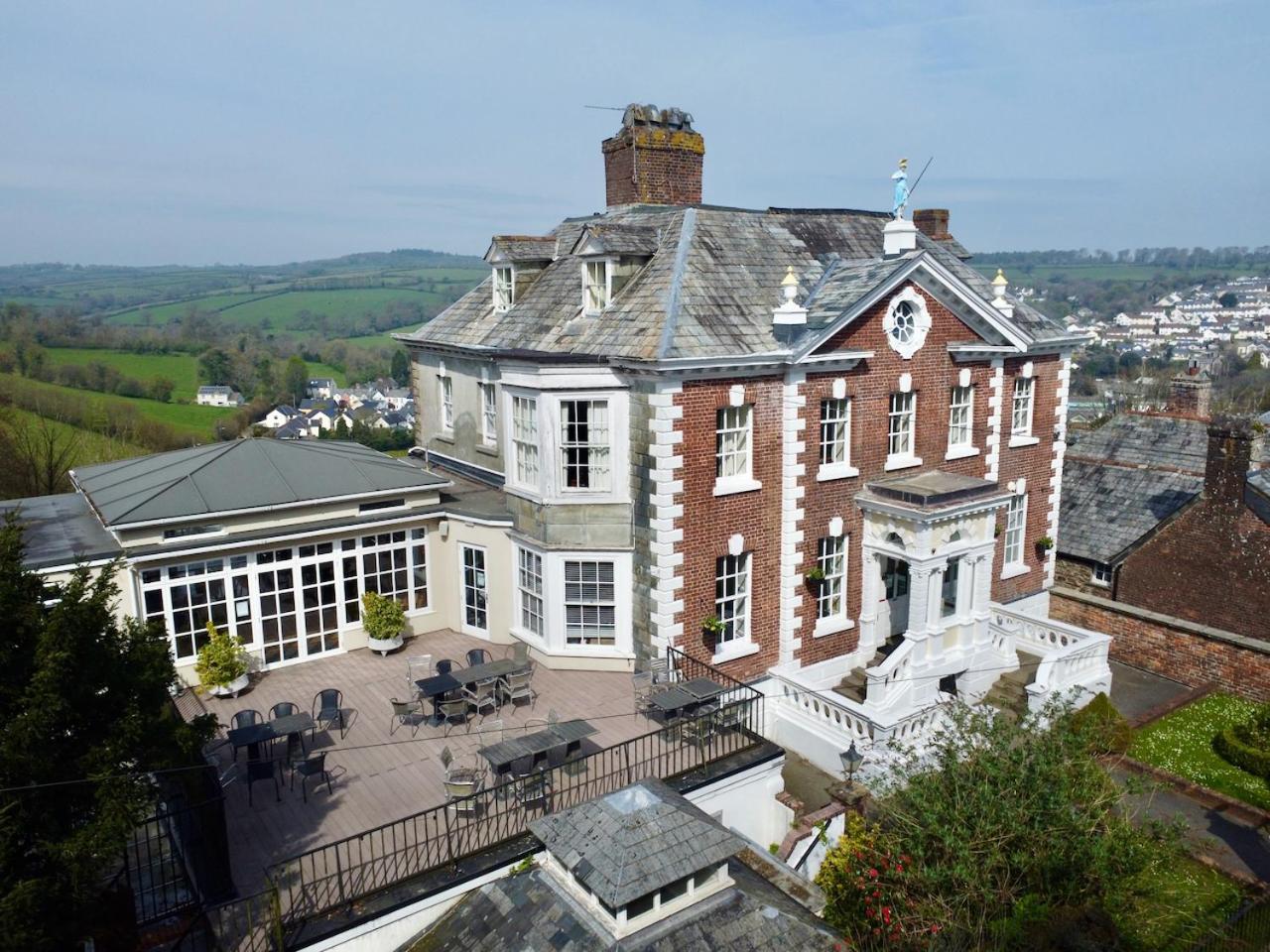 The Eagle House Hotel Launceston Bagian luar foto